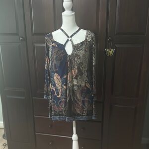 VENUS Blue and Brown Graphic Blouse with Long Sleeves